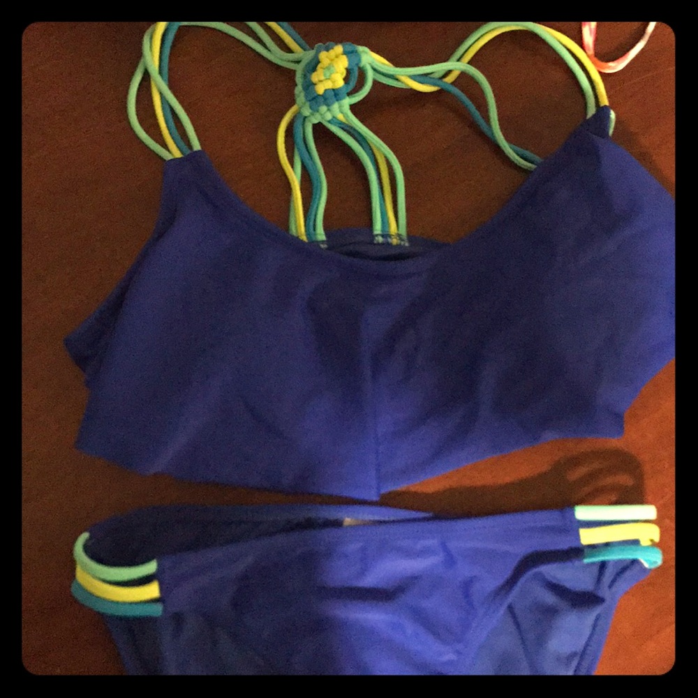 Blue ruffle bikini